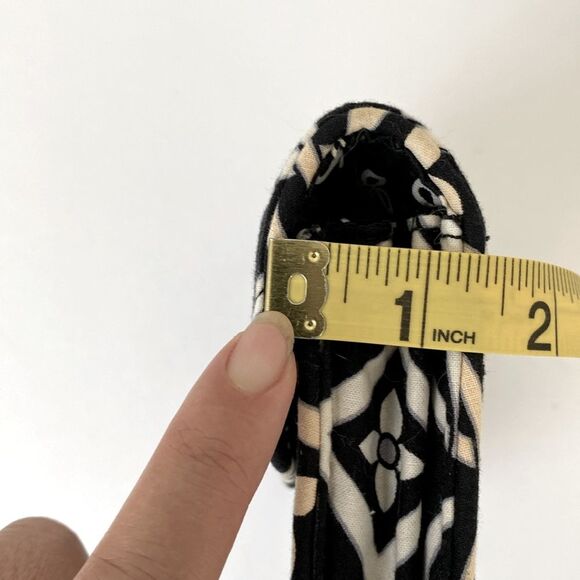 Vera Bradley Black and Cream Patterned Quilted Wallet Turn Lock - Picture 12 of 12